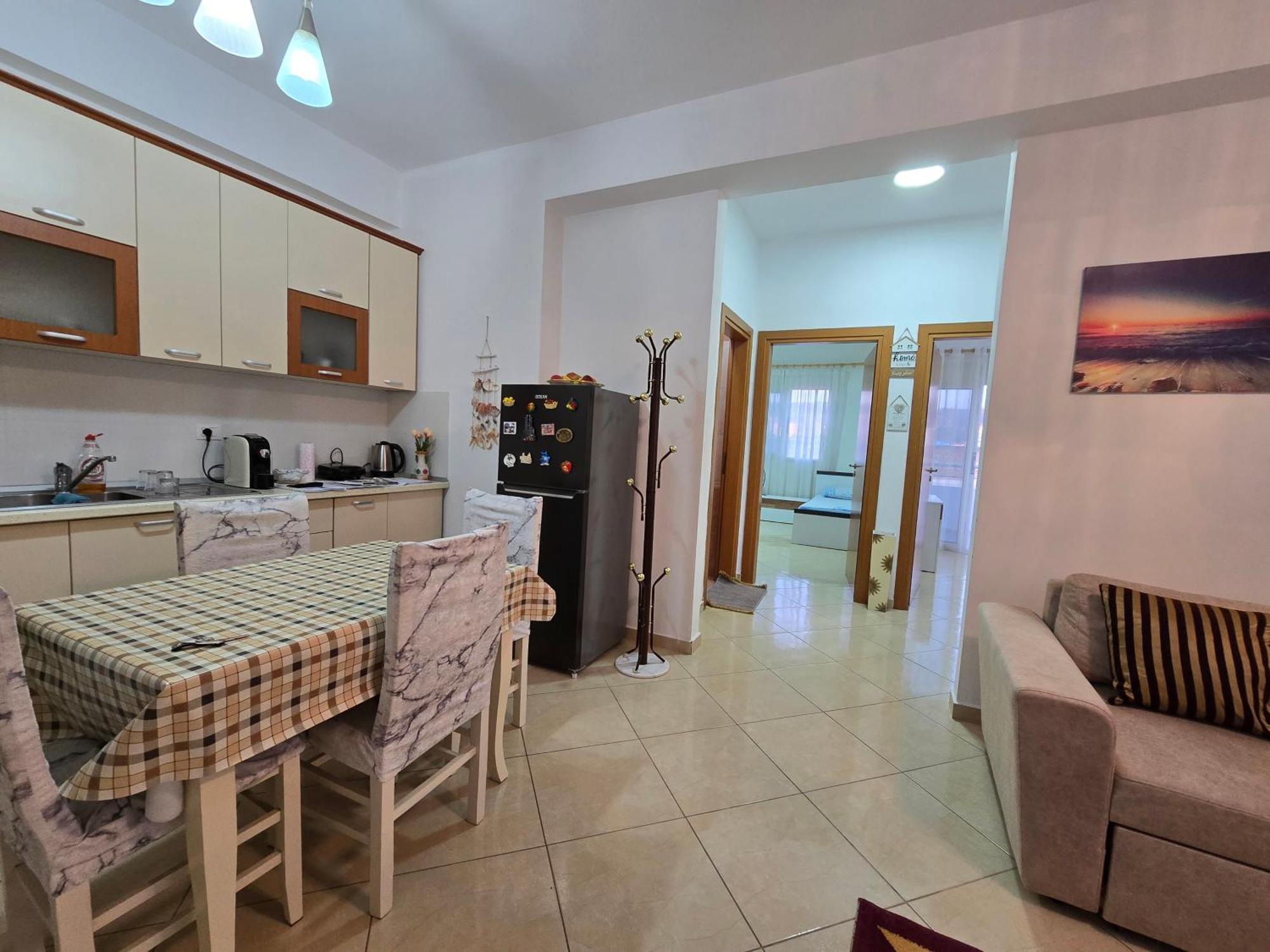 Modern , Quiet , Family Friendly & Fully Furnished Leilighet